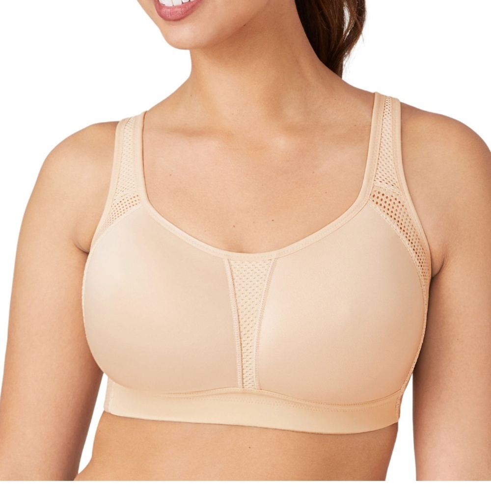 Wacoal Kerry Sport Wire Free bra.  32D, Nude.  Great condition.  Never worn!